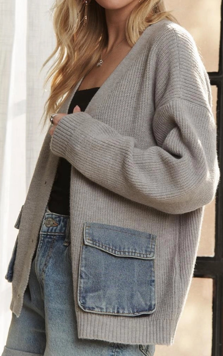 Grey sweater cardigan with denim pockets and gold buttons