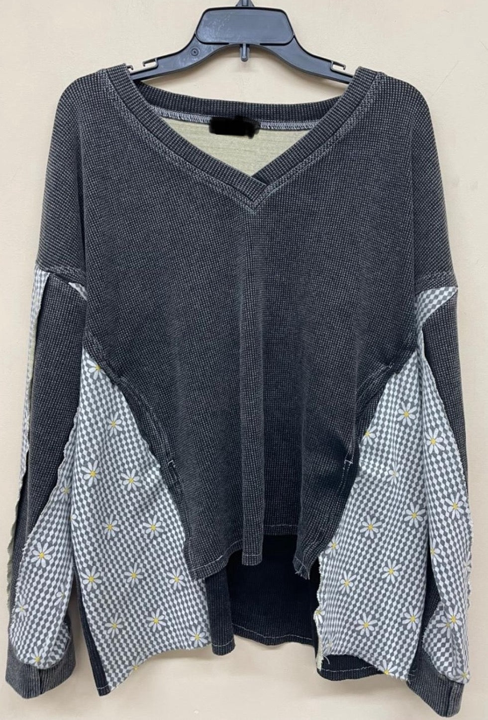 Charcoal loose fit thermal top with daisy print inserts (available up to 1X/2X)