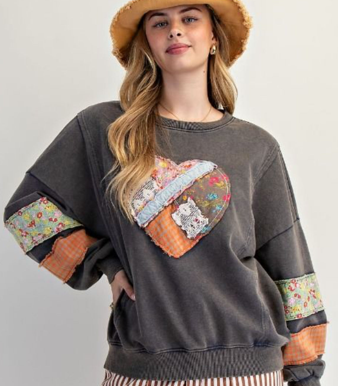 Grey sweatshirt with patchwork heart and sleeves, ALSO AVAILABLE IN PLUS SIZES!