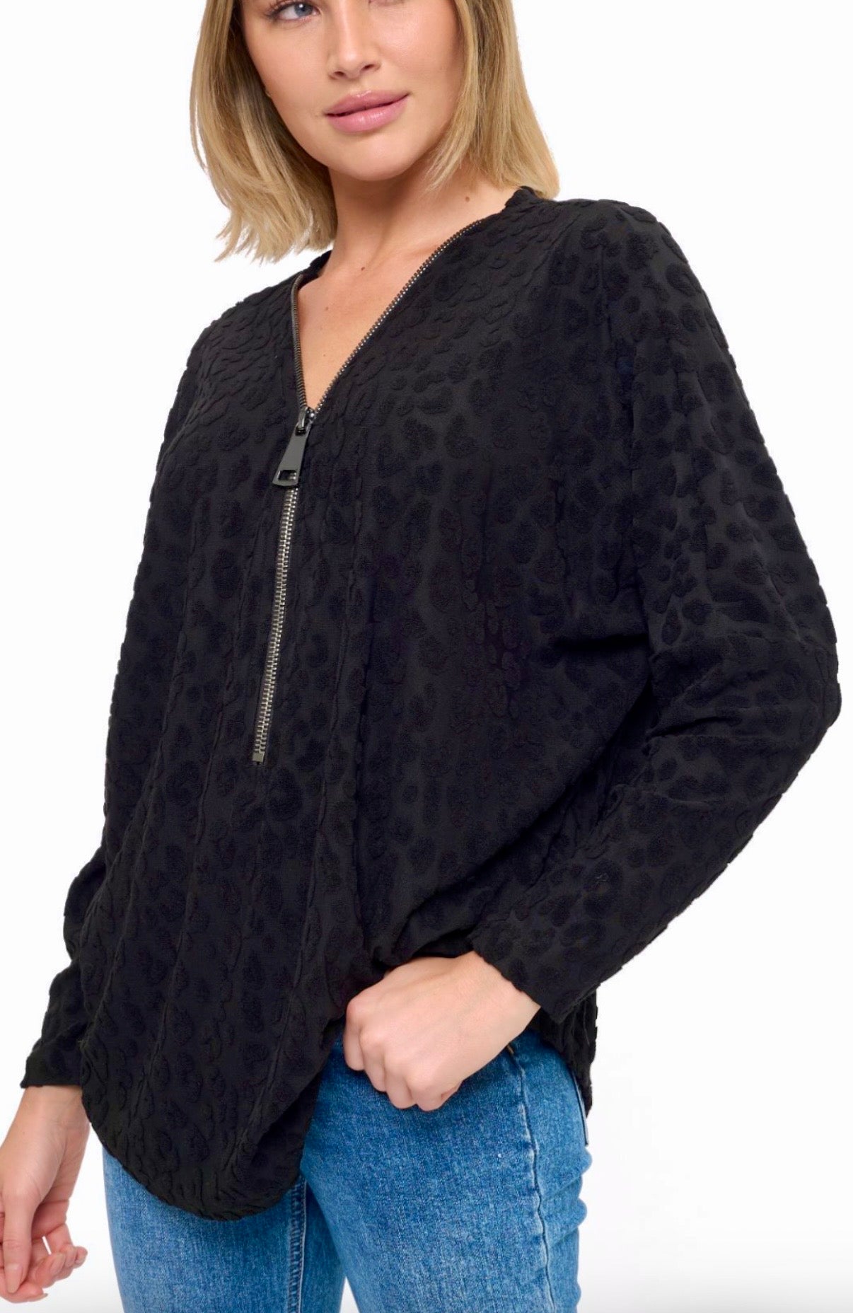 PREORDER NOW, Arriving tomorrow…Black leopard zip front loose fit top, ALWAYS A BEST SELLING STYLE!