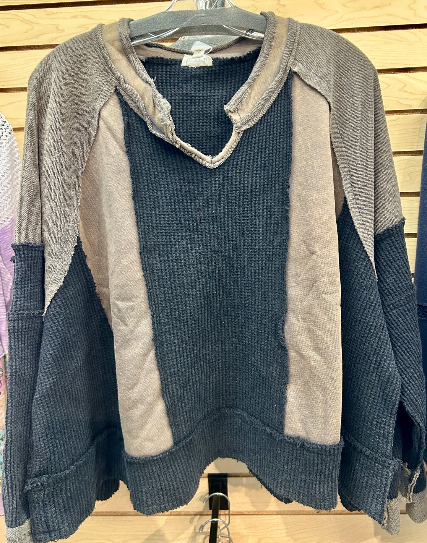 Olive/black loose fit sweatshirt with thermal inserts (available up to XXL)