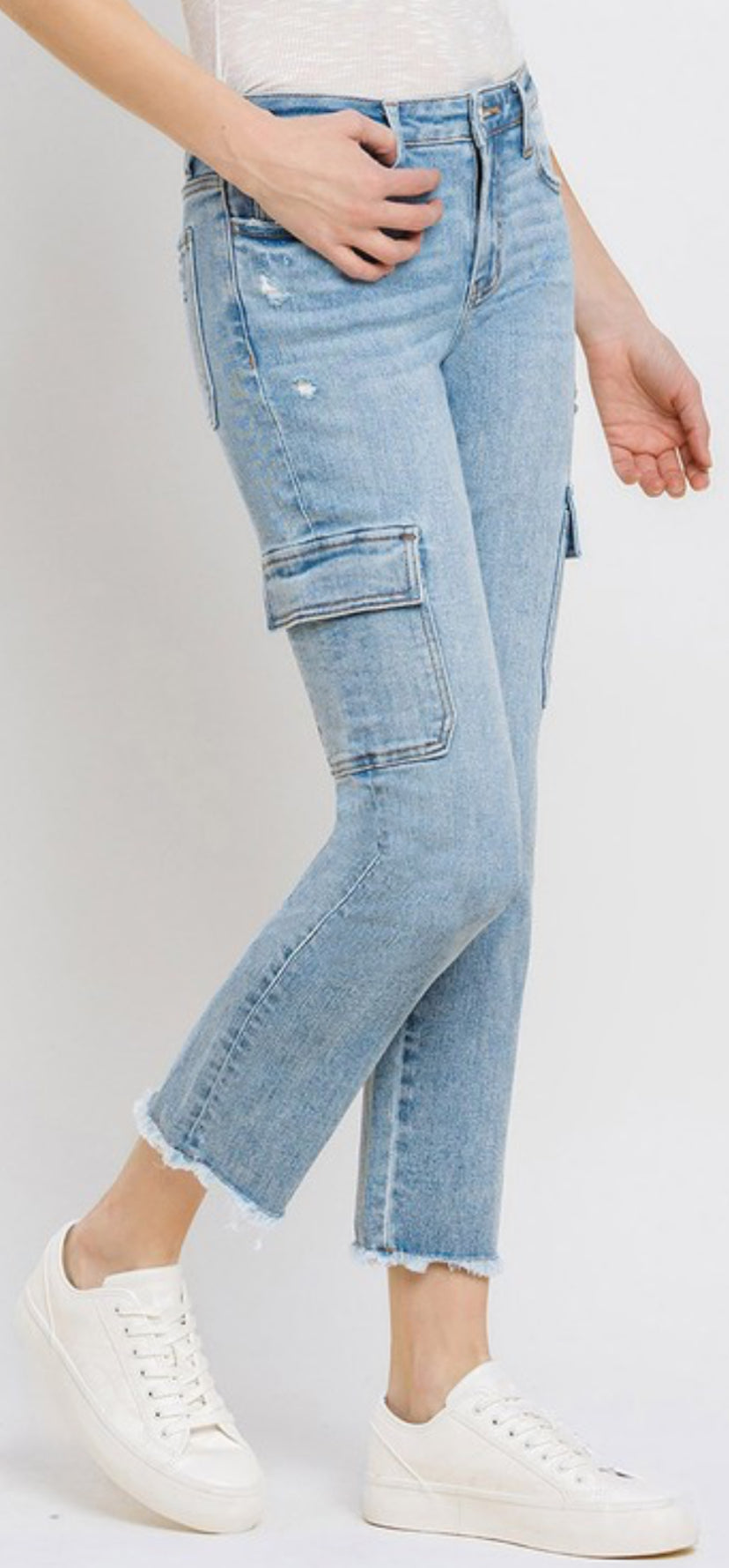 Mid rise slim cropped cargo jean with stretch