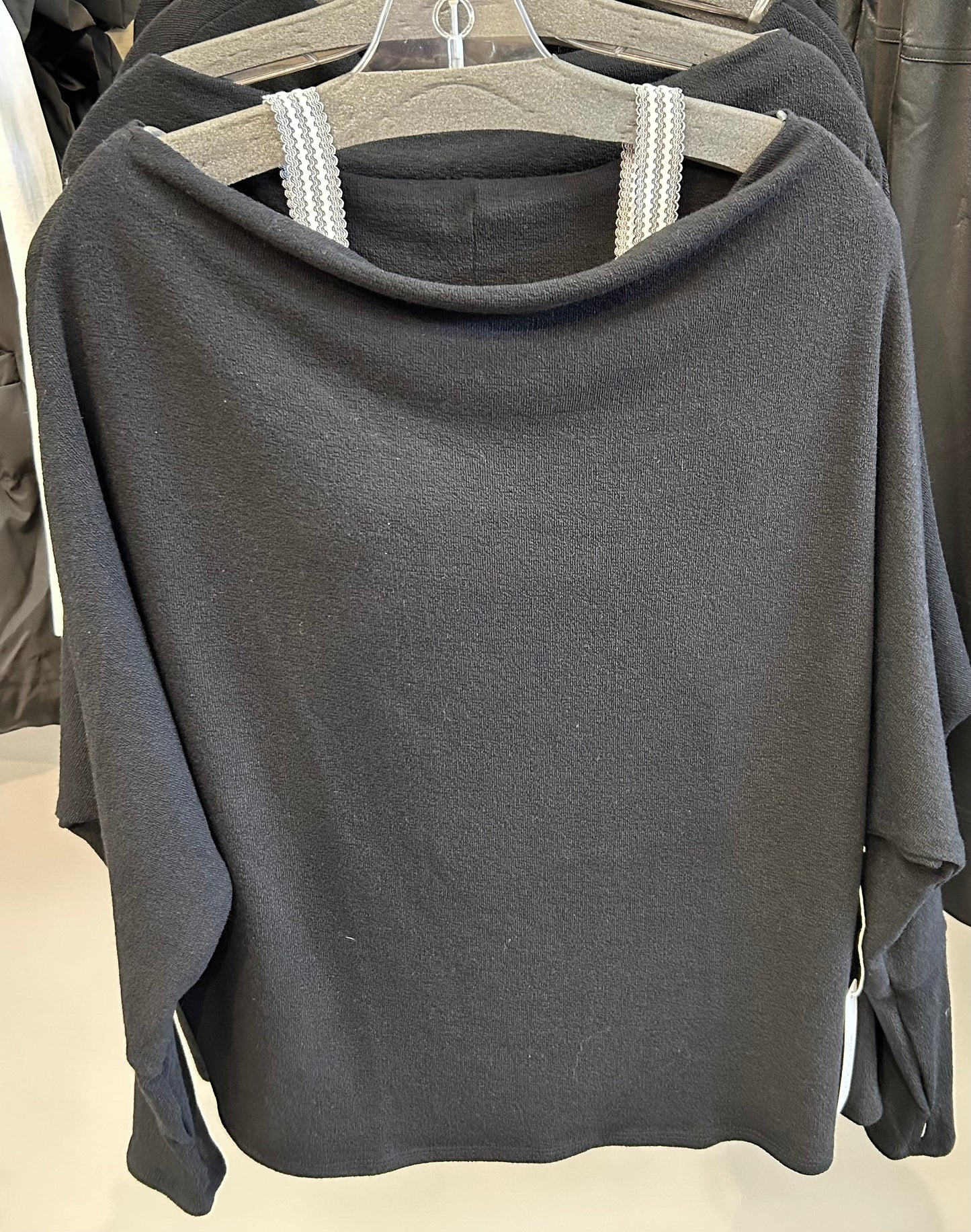 Six Fifty top selling Anywhere top, also looks great paired with a Strap Its bra! (up to XL)Always a best seller!