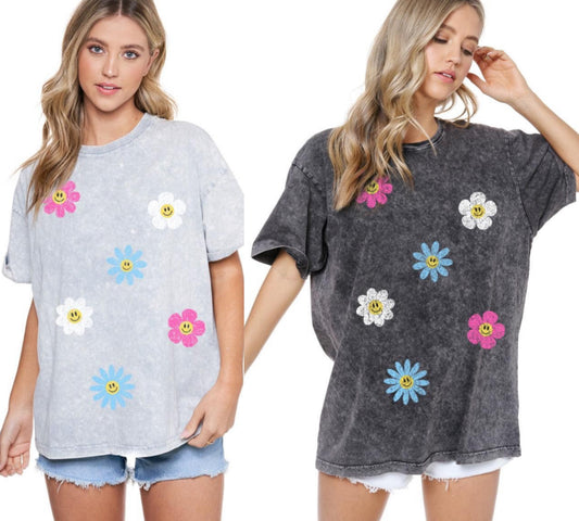 PREORDER NOW, RESTOCKING FRIDAY...Mineral wash tee with smiley daisies BEST SELLER