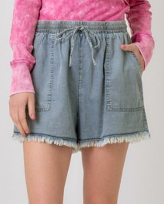 Lightweight, tencel denim pull on shorts with fray detail