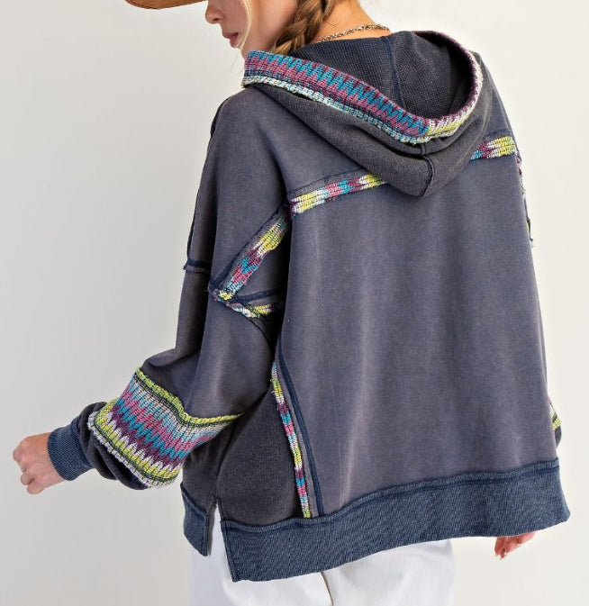 Loose fit hoodies with multicolored stitching and daisy