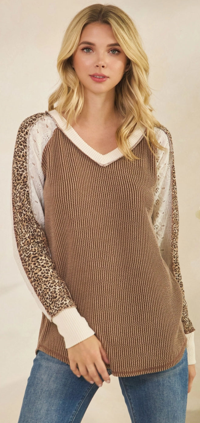 Brown ribbed v neck top with leopard and crochet sleeves