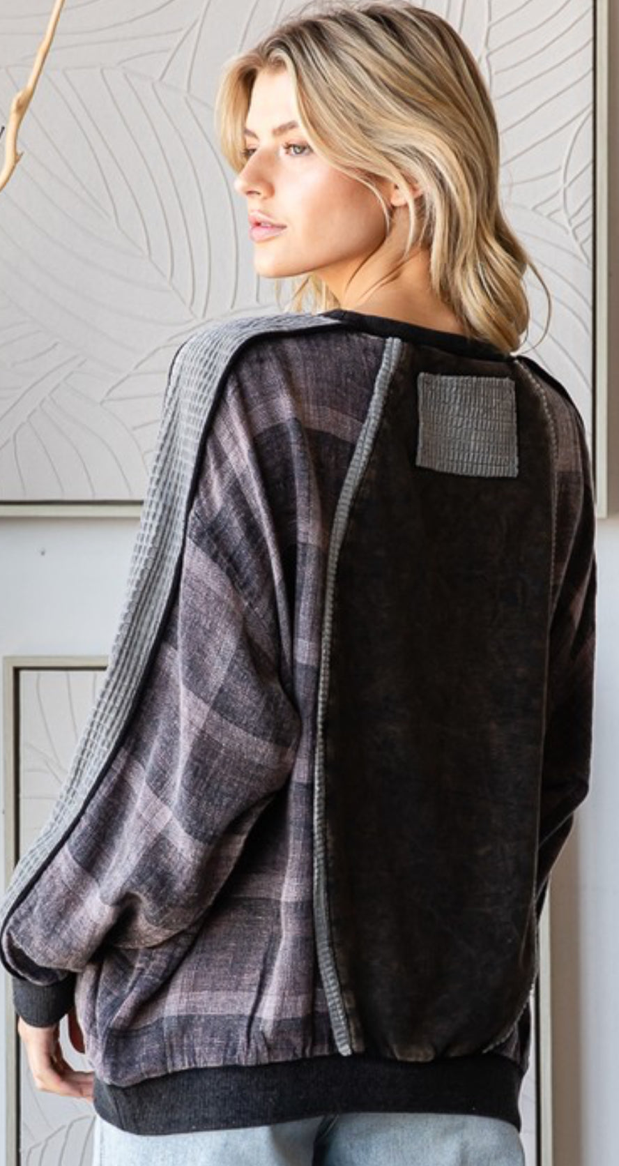 Grey loose fit sweatshirt with plaid inserts (available up to XXL)
