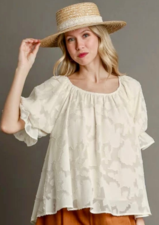 Cream lace bubble sleeves top