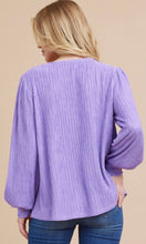 Load image into Gallery viewer, Lavender textured v neck top
