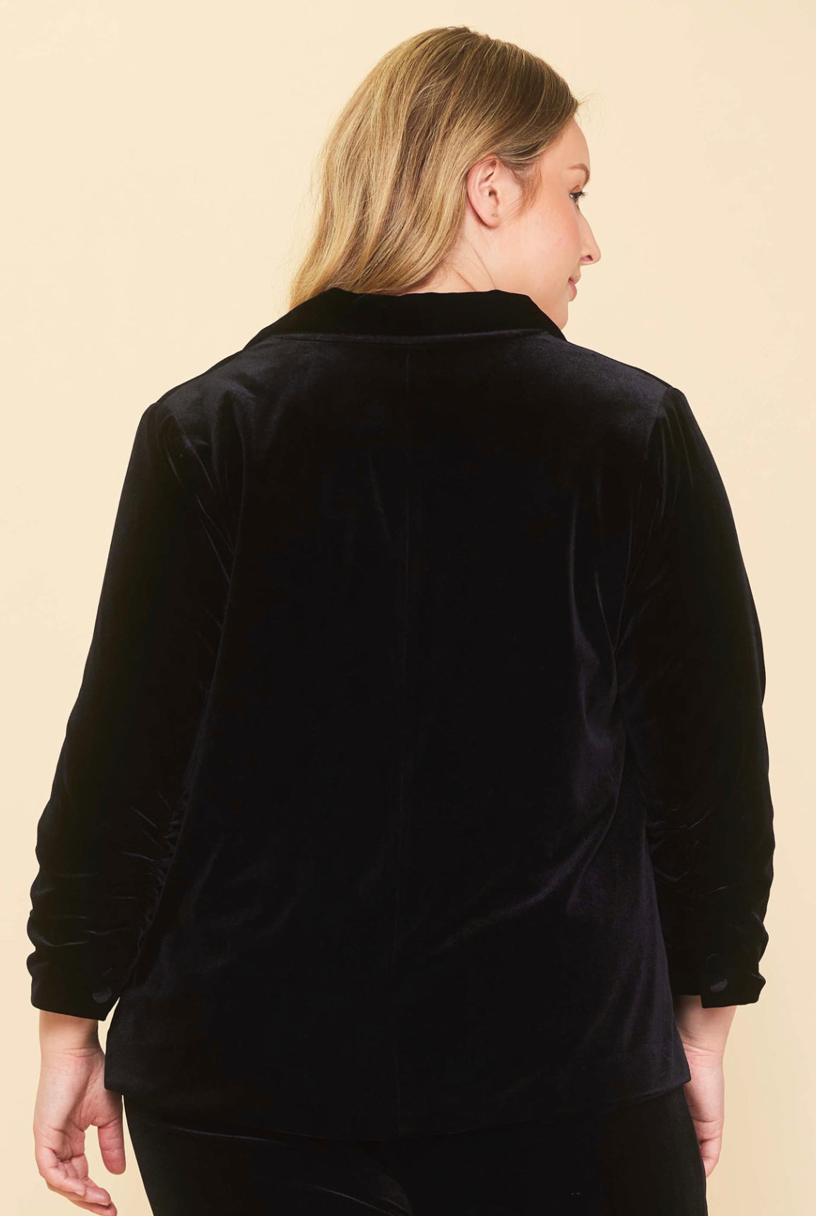 Black soft velvet blazer (also available in plus size)
