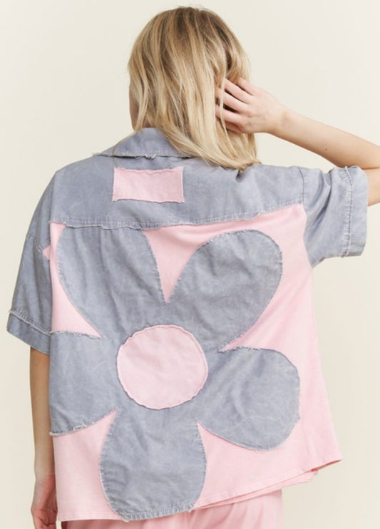 Pink short sleeve, loose fit shacket with denim pockets and back daisy