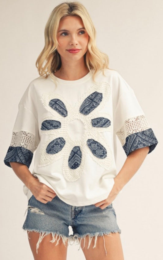 White top with patchwork daisy