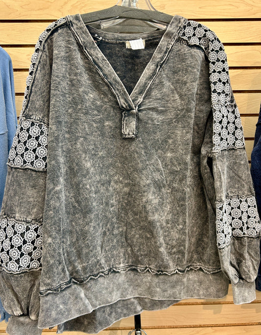 Dark grey loose fit sweatshirt with crochet sleeves