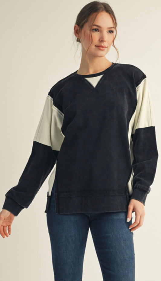 Black/white colorblock sweatshirt