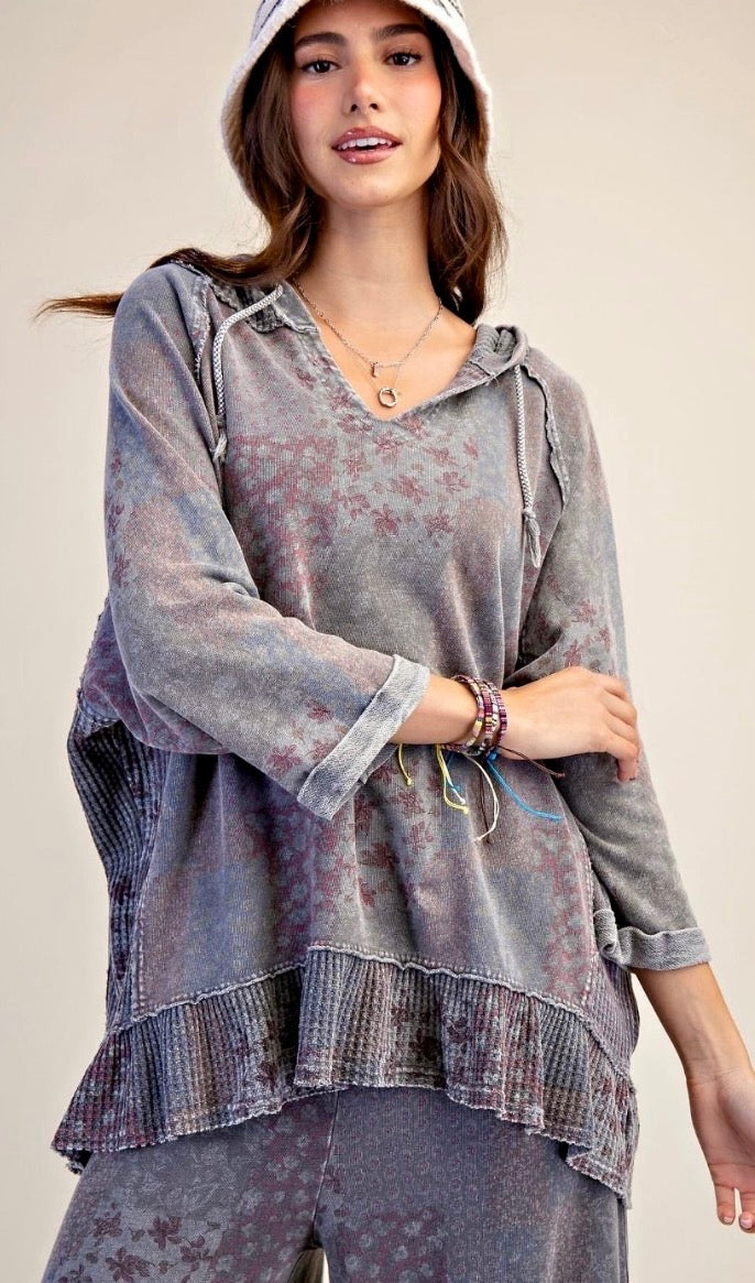 Grey 3/4 sleeve hoodie with flounce bottom