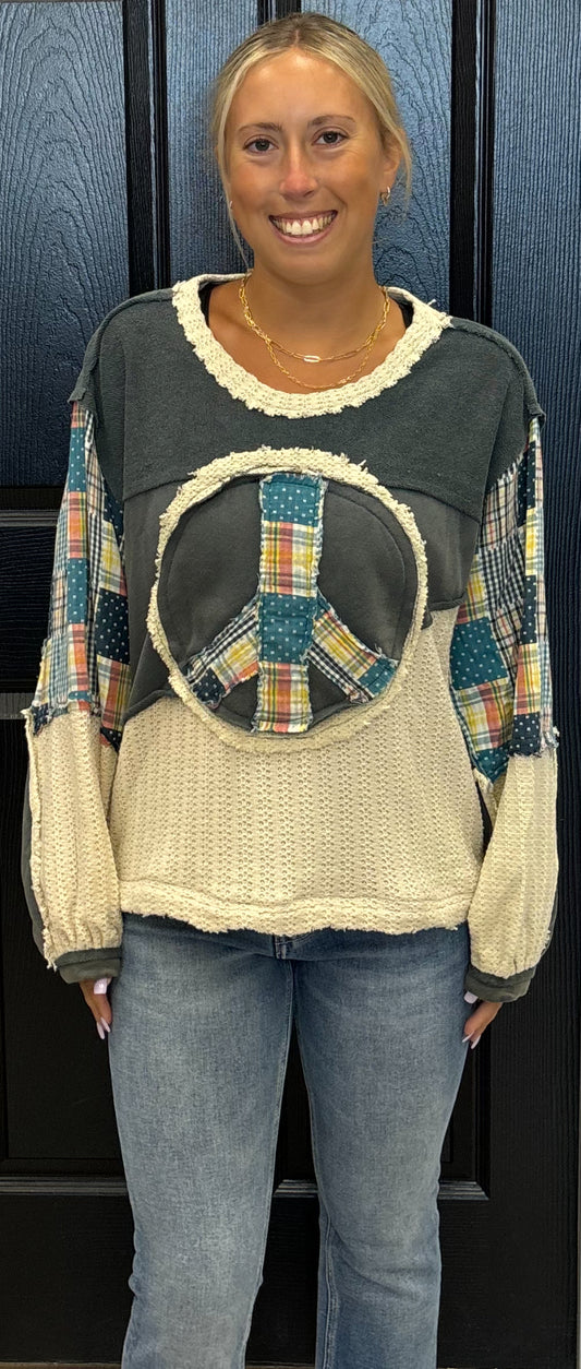 Thermal mix top with plaid peace sign and sleeves