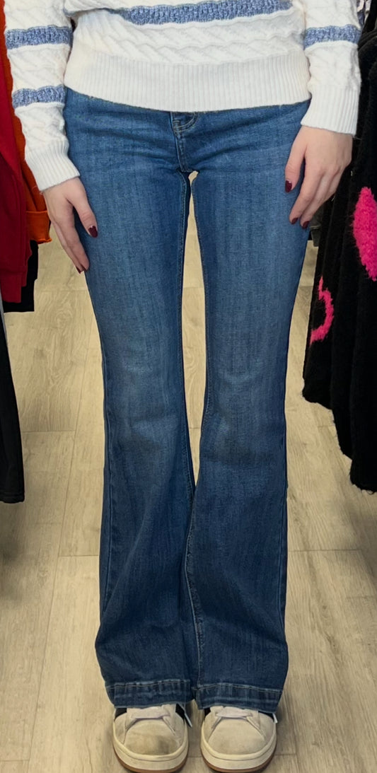 Mid rise stretch flare jeans, SHORTER LENGTH 31" inseam