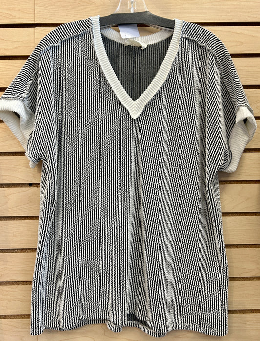 2 tone ribbed short sleeve v neck tops, available up to XL and also available in royal blue