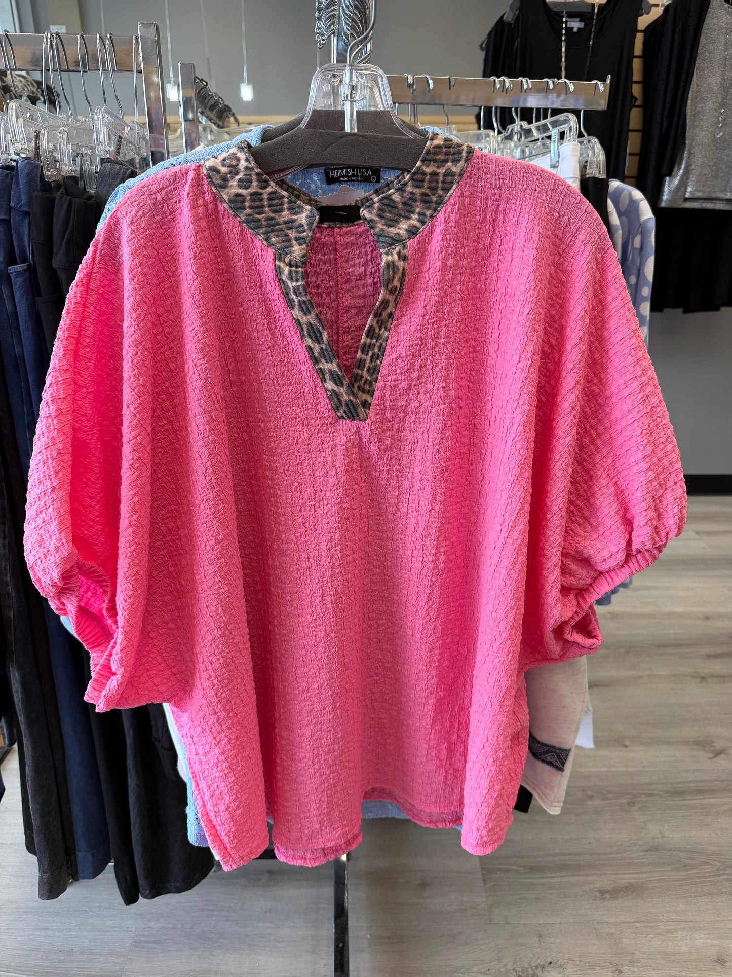 Pink loose fit elbow sleeve top with leopard trim