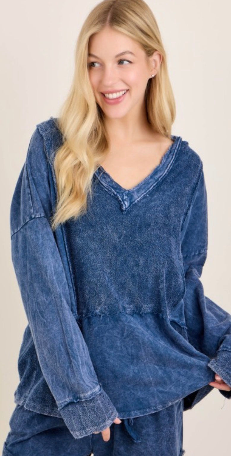 PREORDER NOW, Arriving Thursday…Navy mixed fabric v neck top